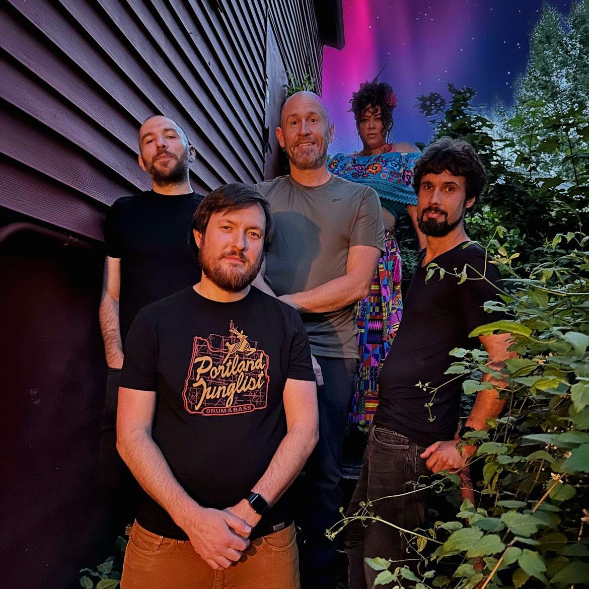 BRETT'S HOUSE PARTY (8pm Doors)